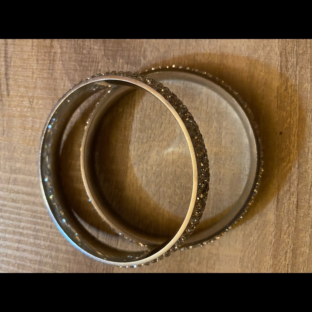 TWO Nice Quality Bracelets - Picture 3 of 6